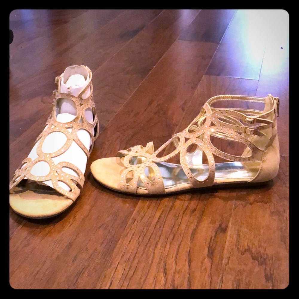 Report NEVER WORN strappy sparkly flat sandals